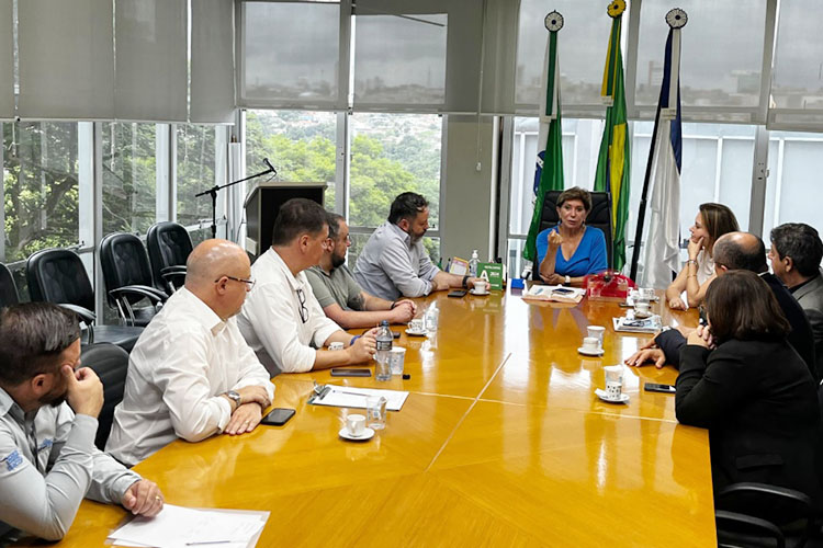 Reunião discute melhorias no Aeroporto de Ponta Grossa