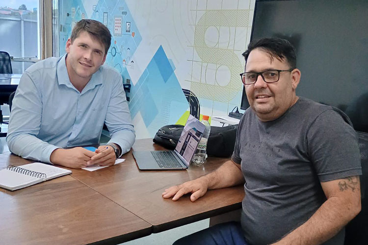 Professor Careca cobra agilidade na instalação do novo CRAS no Santa Maria