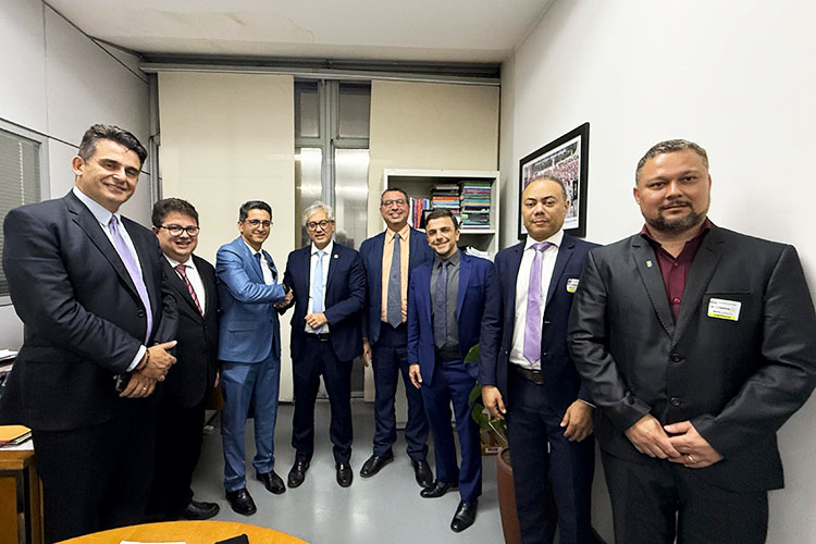 Senadores e deputados federais anunciam mais de R$ 2,5 milhões para Castro