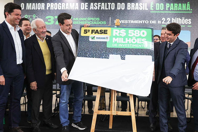 Estado amplia Asfalto Novo, Vida Nova e contempla Irati, Castro e Telêmaco Borba