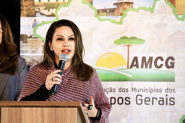 Presidente da AMCG, Dayane Sovinski, destaca ações da atual gestão e reforça compromisso com os Campos Gerais