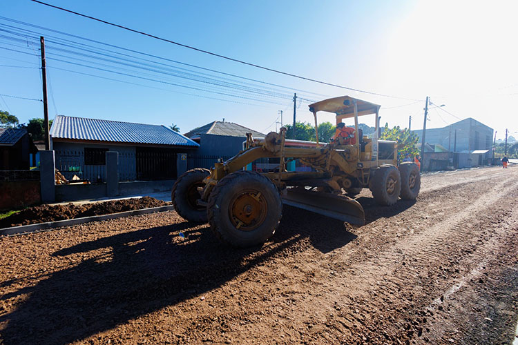 Prefeitura de PG leva obras de infraestrutura para a região da Colônia Dona Luiza