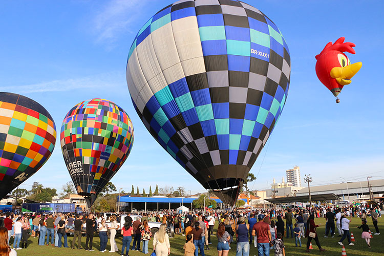 Festival da Primavera em Castro terá segunda maior Copa de Balonismo do Brasil
