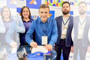 Aliel Machado anuncia 340 novas moradias para 16 municípios do Paraná